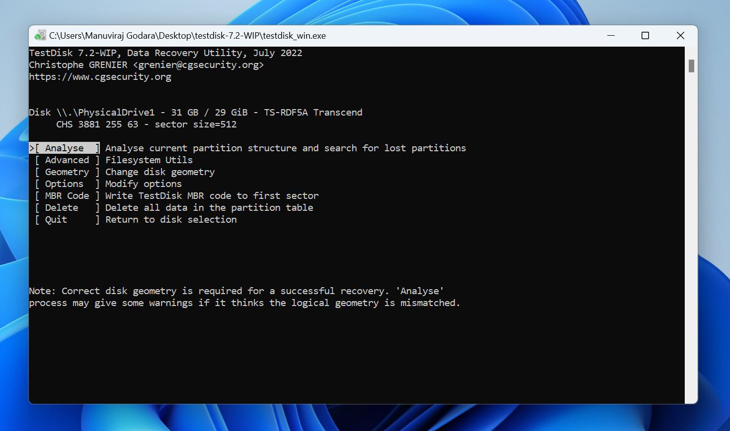 Menu de TestDisk montrant les options d'analyse de la structure de la partition.